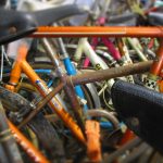 Dans le cadre de son activité d'économie circulaire (recyclage et réemploi de vélos et de pièces), le Collectif Cycliste 37 accepte les dons de vélos pour restauration et revente. ©CC37-photo Willy Granger