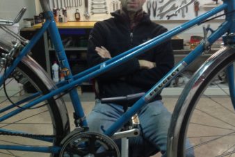 Willy Granger, vendeur technicien cycles.