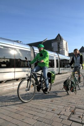 Les vélos autorisés dans le tram à toute heure