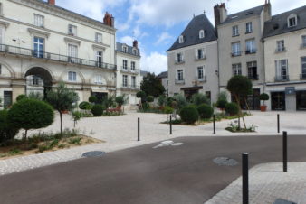Place de Châteauneuf, à Tours, après les travaux d'embellissement réalisés en 2017. @Photo : CC37.