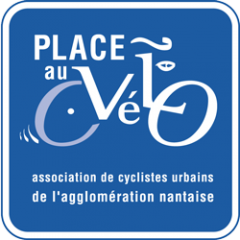 Cyclistes, attention aux piétons !