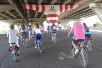 Passage des participants de Vélotour (édition 2018) au Point Zéro entre Saint-Pierre-des-Corps et Tours. @CC37