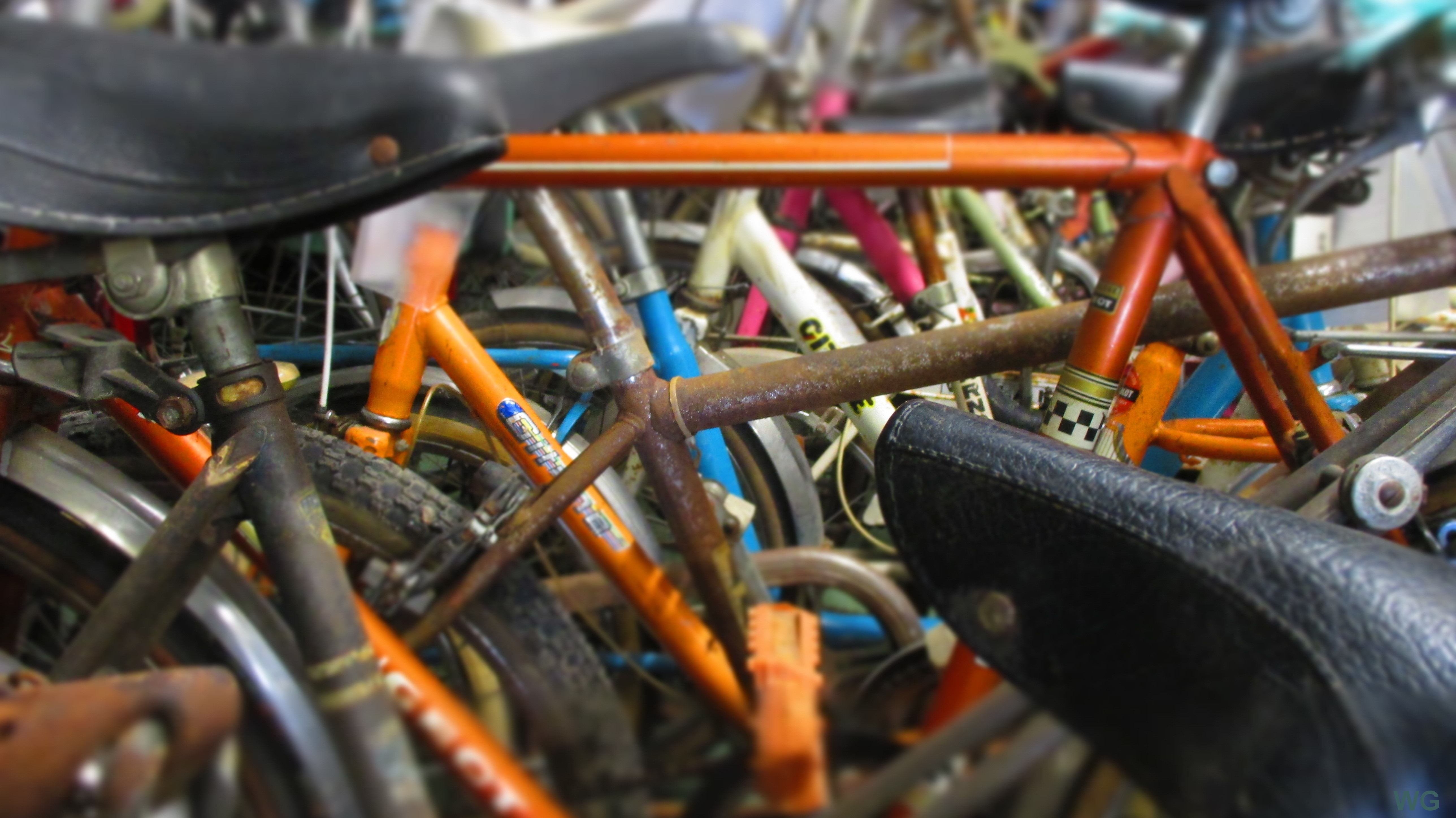 Dans le cadre de son activité d'économie circulaire (recyclage et réemploi de vélos et de pièces), le Collectif Cycliste 37 accepte les dons de vélos pour restauration et revente. ©CC37-photo Willy Granger