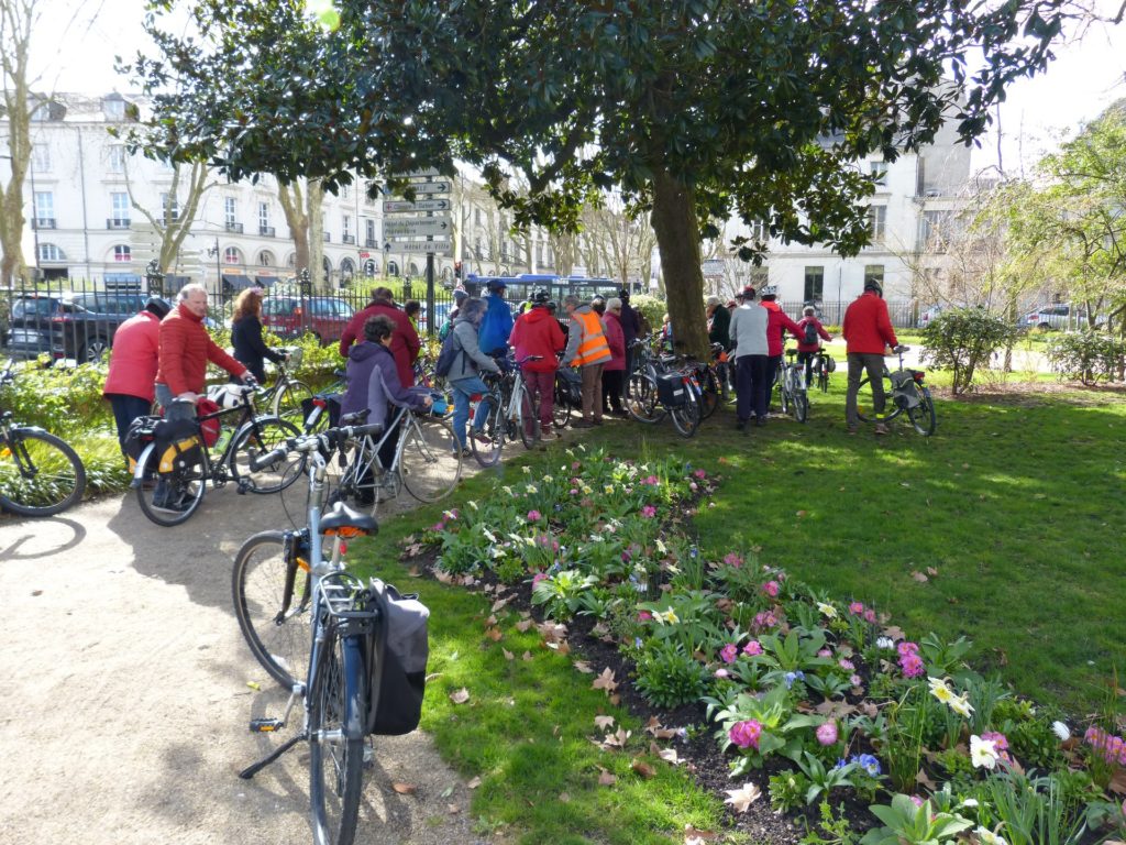 Balade à vélo du 10 mars 2019 dans les jardins de la Préfecture, à Tours. @CC37