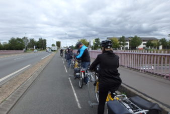 Formation du Collectif Cycliste 37 "Se déplacer en sécurité à vélo en ville" pour les salariés du groupe La Poste, à Joué-lès-Tours en septembre 2017. @CC37 - photo Marie Patois
