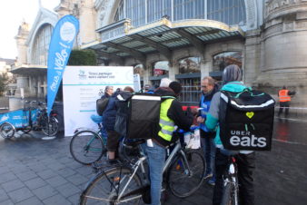 Animations "Cyclistes brillez !", gare de Tours, novembre 2018. @CC37.