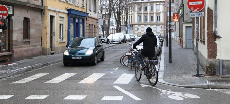 La Loi Mobilité reconnaît le vélo comme un mode de transport à part entière.@FUB