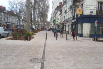 Avenue de Grammont, vue de l'angle avec la place Michelet à Tours. @CC37