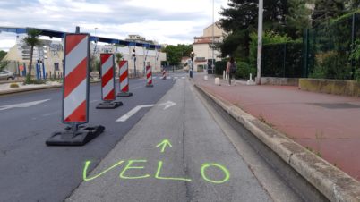 Piste cyclable temporaire à Montpellier, avril 2020. Photo : BikeSailnHike, Vélocité Grand Montpellier.