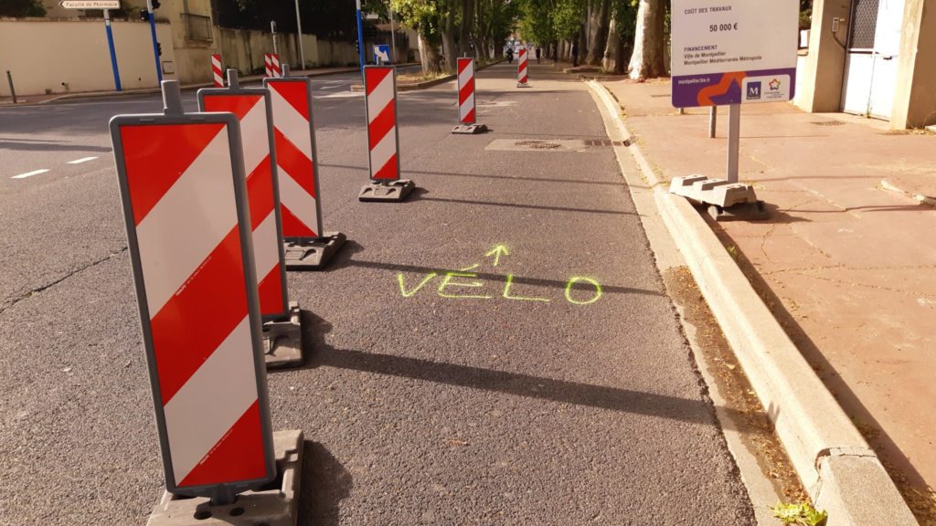 Piste cyclable temporaire à Montpellier, avril 2020. Photo : BikeSailnHike, Vélocité Grand Montpellier.