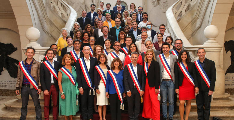 Le Conseil municipal élu le dimanche 28 juin 2020. Armelle Gallot-Lavallée est au premier rang, la troisième à partir de la gauche. @Photo : Benjamin Dubuis