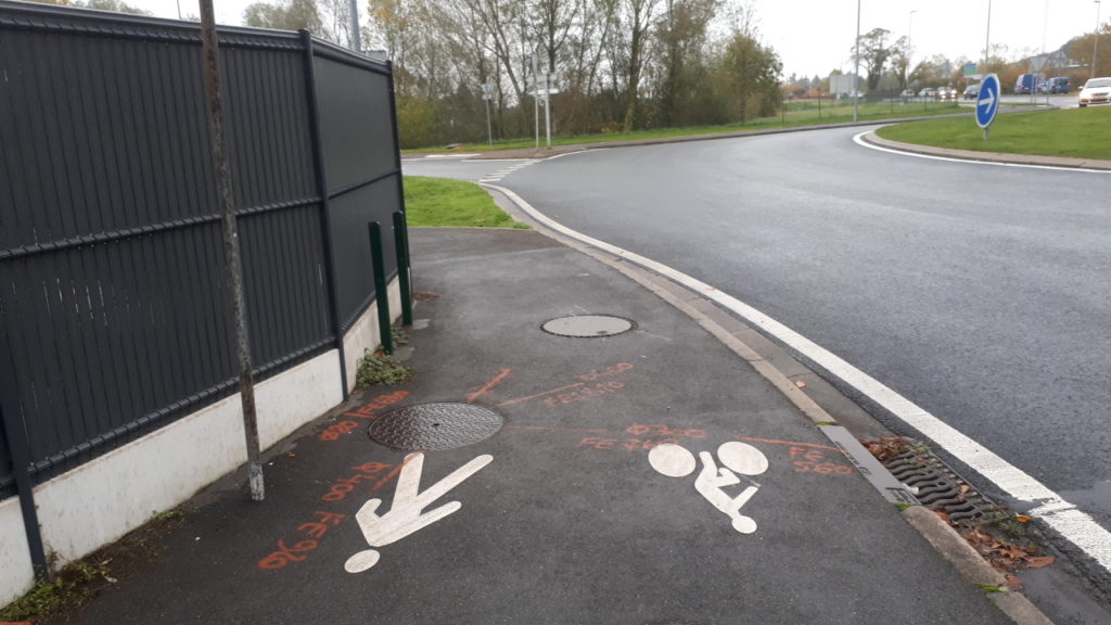 Un joli trottoir cyclable tout neuf créé en 2019 à Joué-les-Tours. @CC37