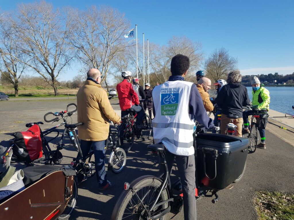 Les bords de Cher lors de la randonnée de 30 km proposée par le Collectif Cycliste 37 à l'issue du 22ème congrès de la FUB le samedi 12 février 2022. © Photo Collectif Cycliste 37