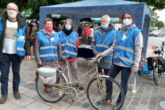 Stand au marché de Loches le 15 mai 2021 : « Contrôles techniques » et Quizz.