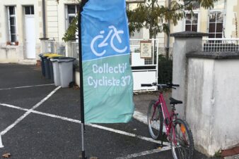 Action de promotion du vélo dans le cadre de la Semaine européenne de la réduction des déchets. @ Collectif Cycliste 37