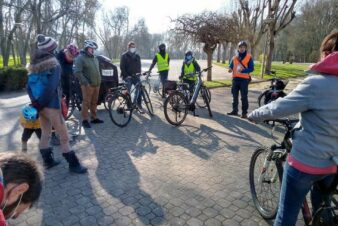 Le 6 mars 2021, l'antenne du Val d'Amboise du CC37 organise une balade cartopartiedans Nazelles-Négron à la découverte des aménagements cyclables. @ Photo : Eric Beaugendre.