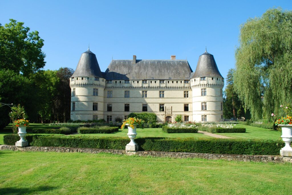 Façade sud du Château de L'Islette, Indre-et-Loire, France.