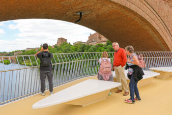 Albi : passerelle piétonne et cyclable sur la rivière Tarn ©Communauté d’agglomération de l’Albigeois, 2025.