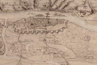 « Carte Particulière de Tours avecq le paisage mis en relief / faict par René Siette le quinzième jour de juillet de 1619. » René Siette était conseiller du Roi Louis XIII, ingénieur et géographe.